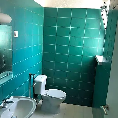 Atlantic Hotel Almada